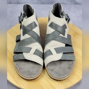 CATERPILLAR CAT Sunswept‎ Gladiator Sandals Women's SIZE 7.5W Grey Shoes Leather